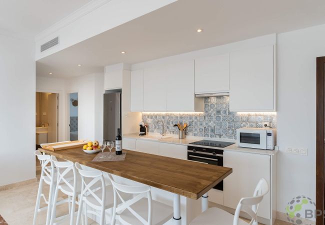 Apartment in Estepona - Paraiso Pueblo Penthouse 2452 Sea & Golf View Apartment in Estepona - Paraiso Pueblo Penthouse 2452 Sea & Golf View