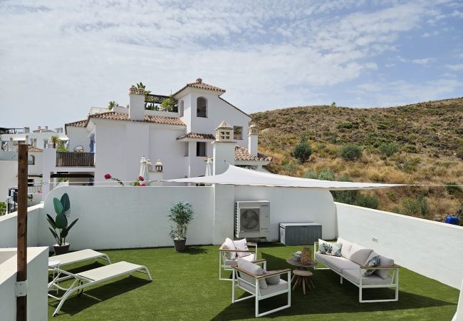 Apartment in Estepona - Paraiso Pueblo Penthouse 2452 Sea & Golf View Apartment in Estepona - Paraiso Pueblo Penthouse 2452 Sea & Golf View