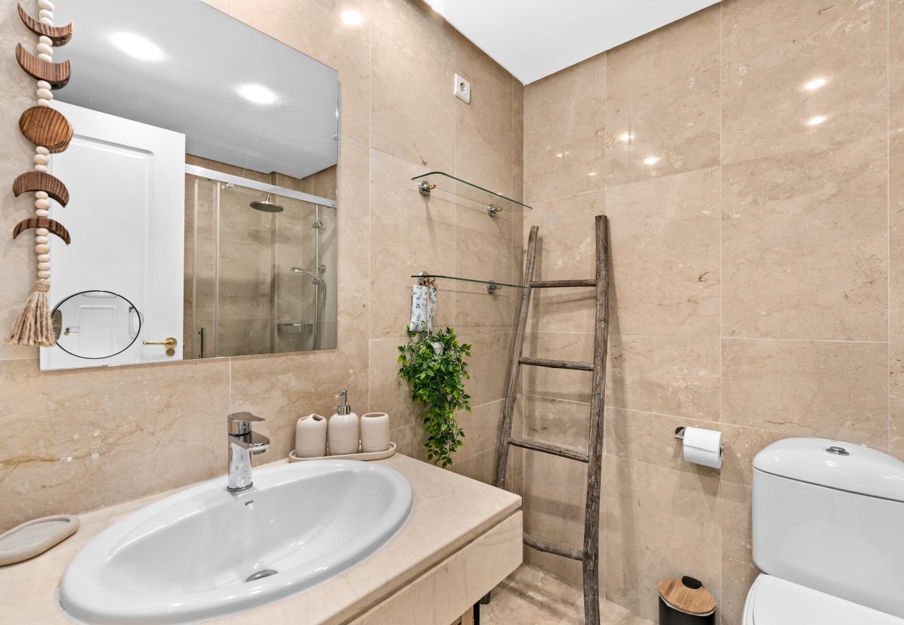 Apartment in Manilva - Marina Real 2474 Puerto Duquesa