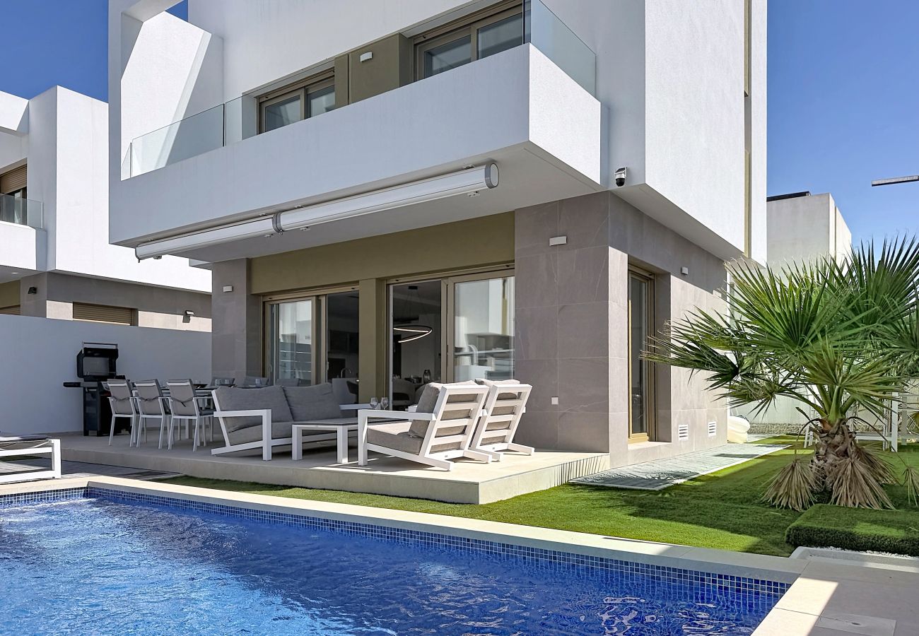 Villa in Orihuela - 3122 Malé 8