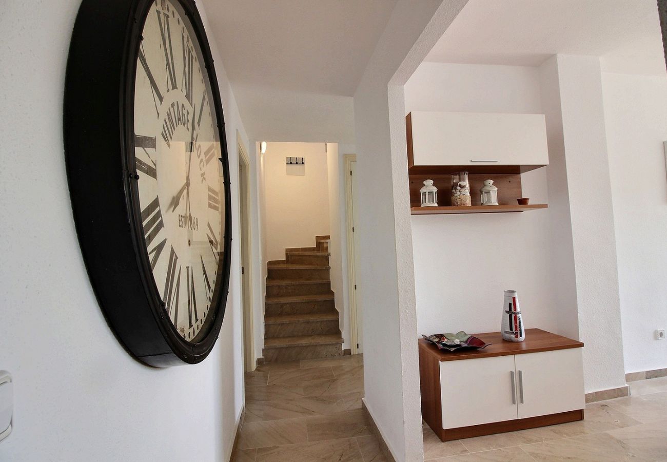 Zapholiday - 2231 - Alquiler de vacaciones apartamento Casares - sala de estar