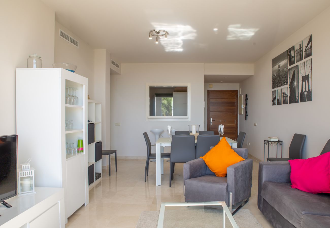 Zapholiday - 2237 - Estepona apartamento de vacaciones - sala de estar
