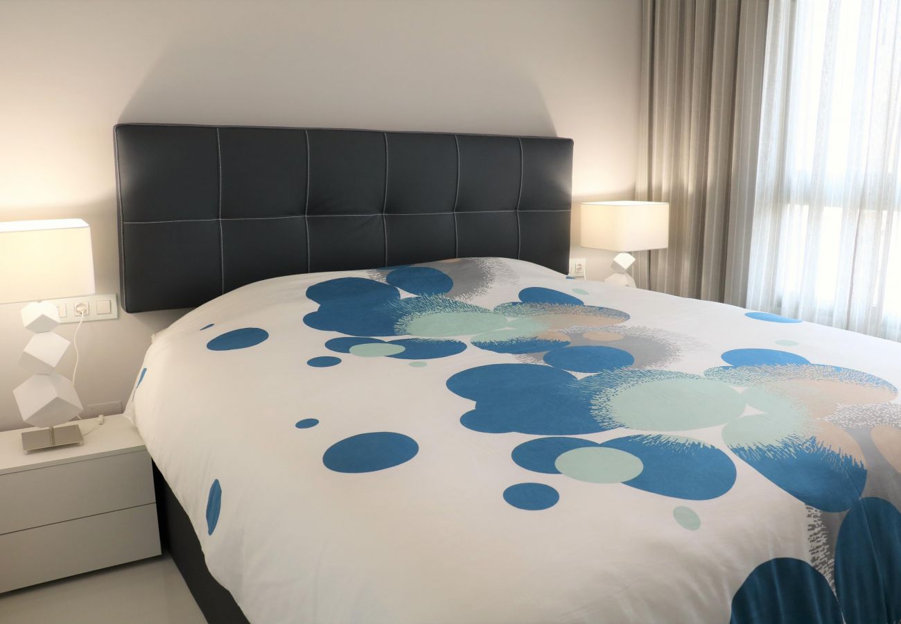 Zapholiday - 3022 - apartamento Mil Palmeras, Costa Blanca - dormitorio