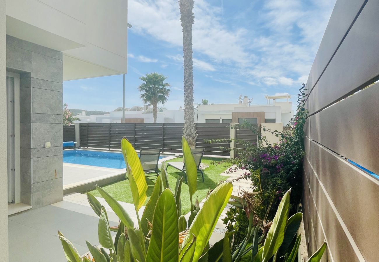 Villa en Orihuela - 3033 Vistabella-Bali 3033