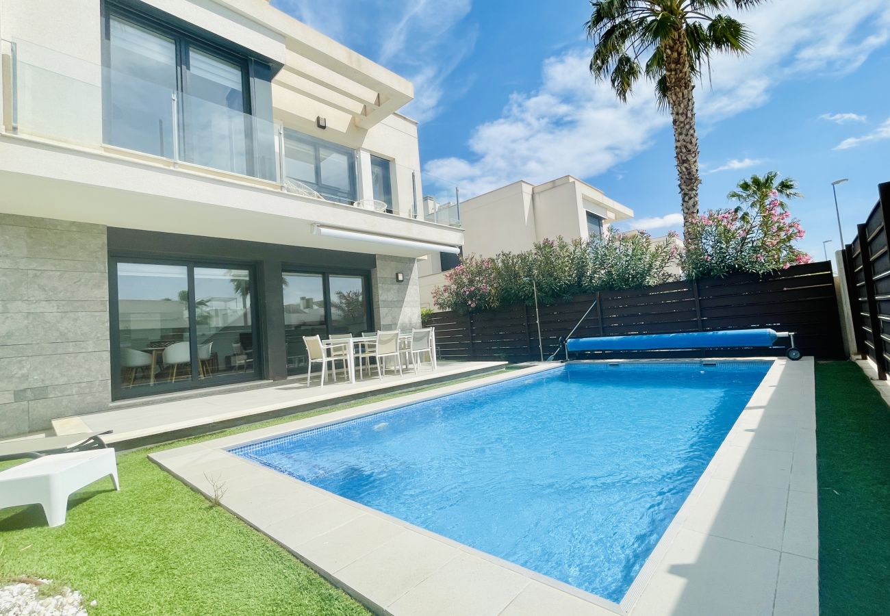 Villa en Orihuela - 3033 Vistabella-Bali 3033