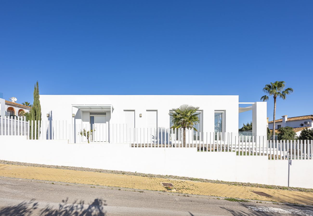 Villa en San Roque - Villa EDEN 2399  private pool & sea view