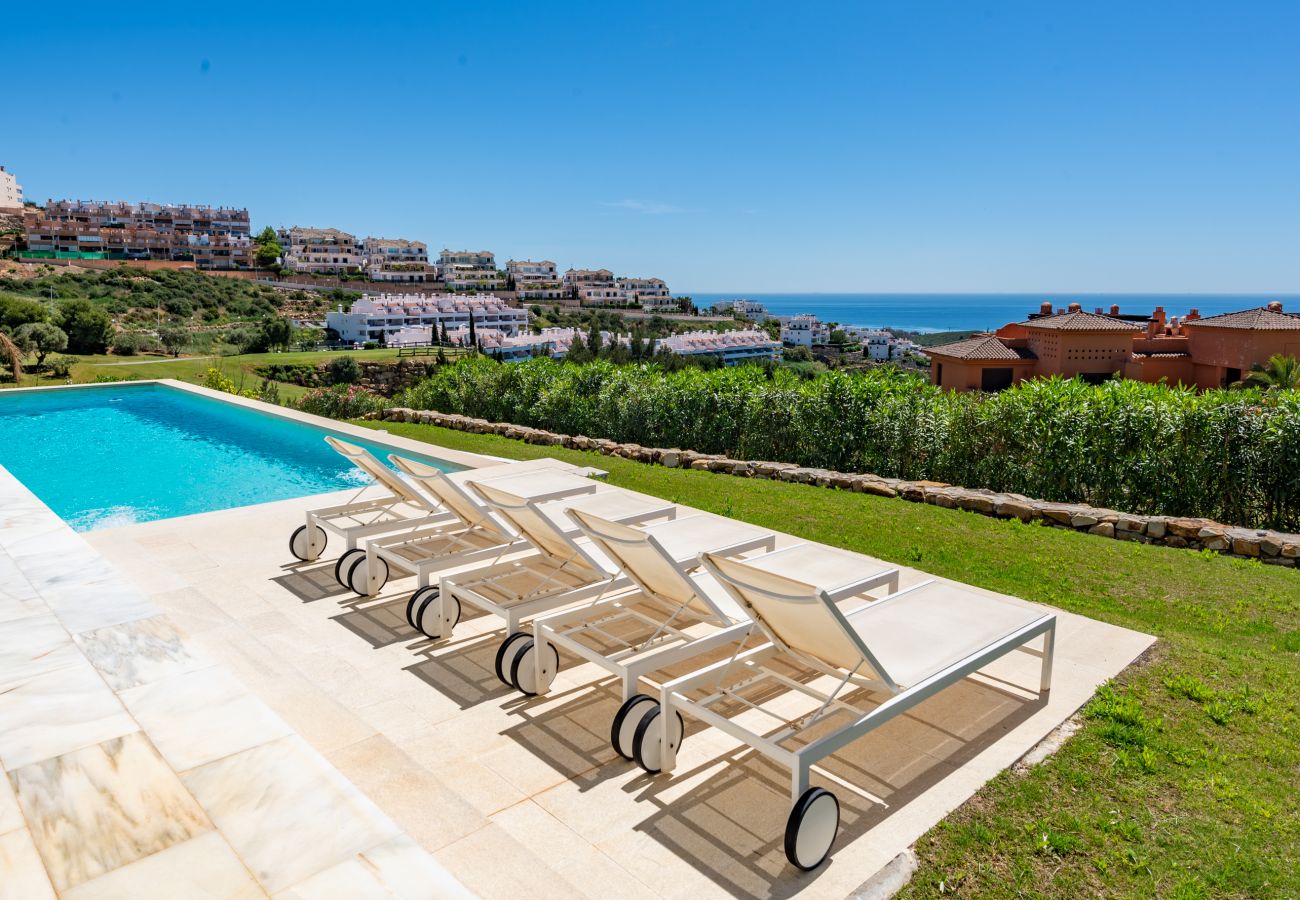 Villa en Casares - Villa Dona Julia 2410 Golf and Sea views