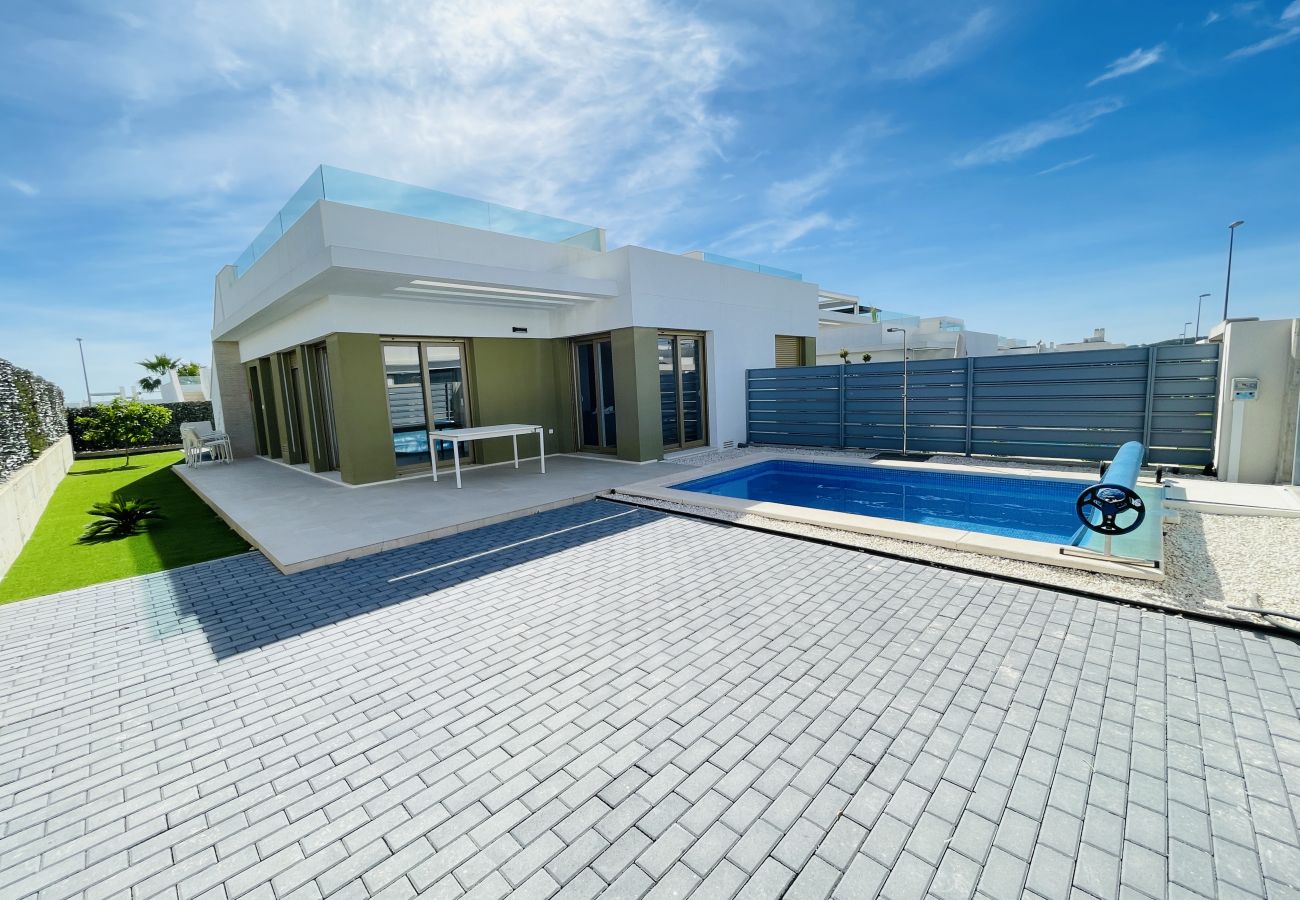 Villa en Orihuela - 3084 Res. MAUI II