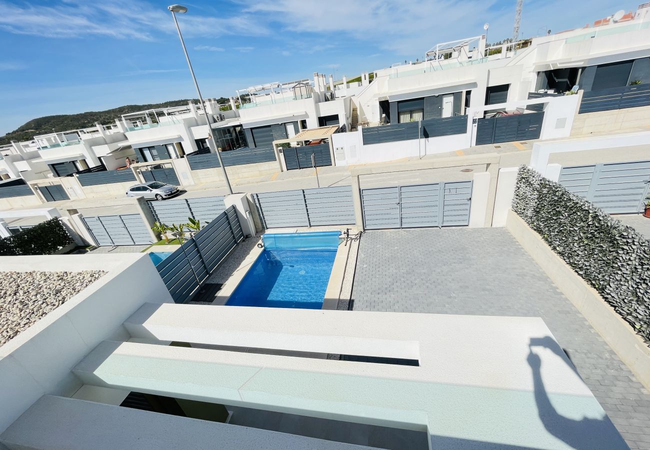 Villa en Orihuela - 3084 Res. MAUI II