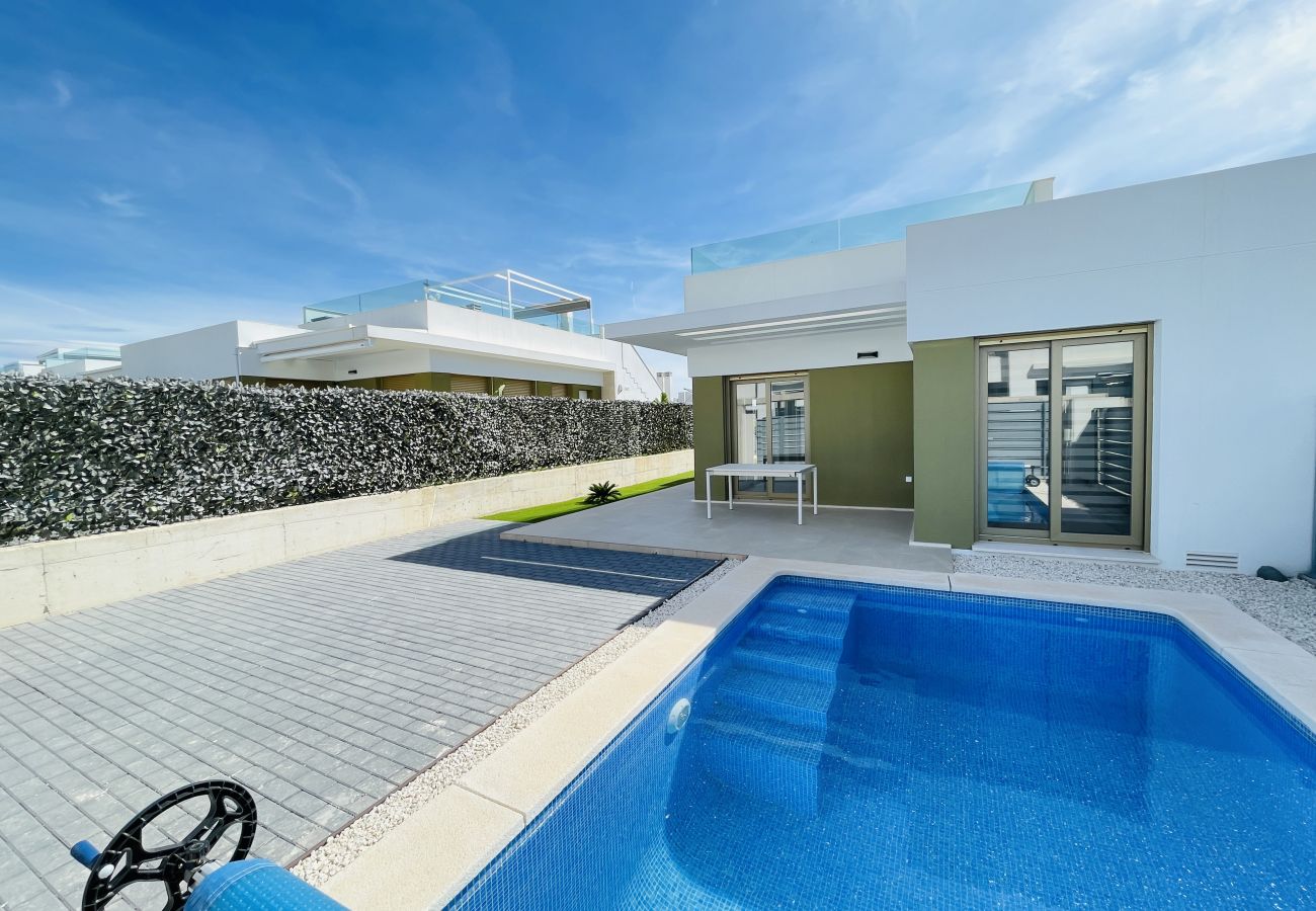 Villa en Orihuela - 3084 Res. MAUI II