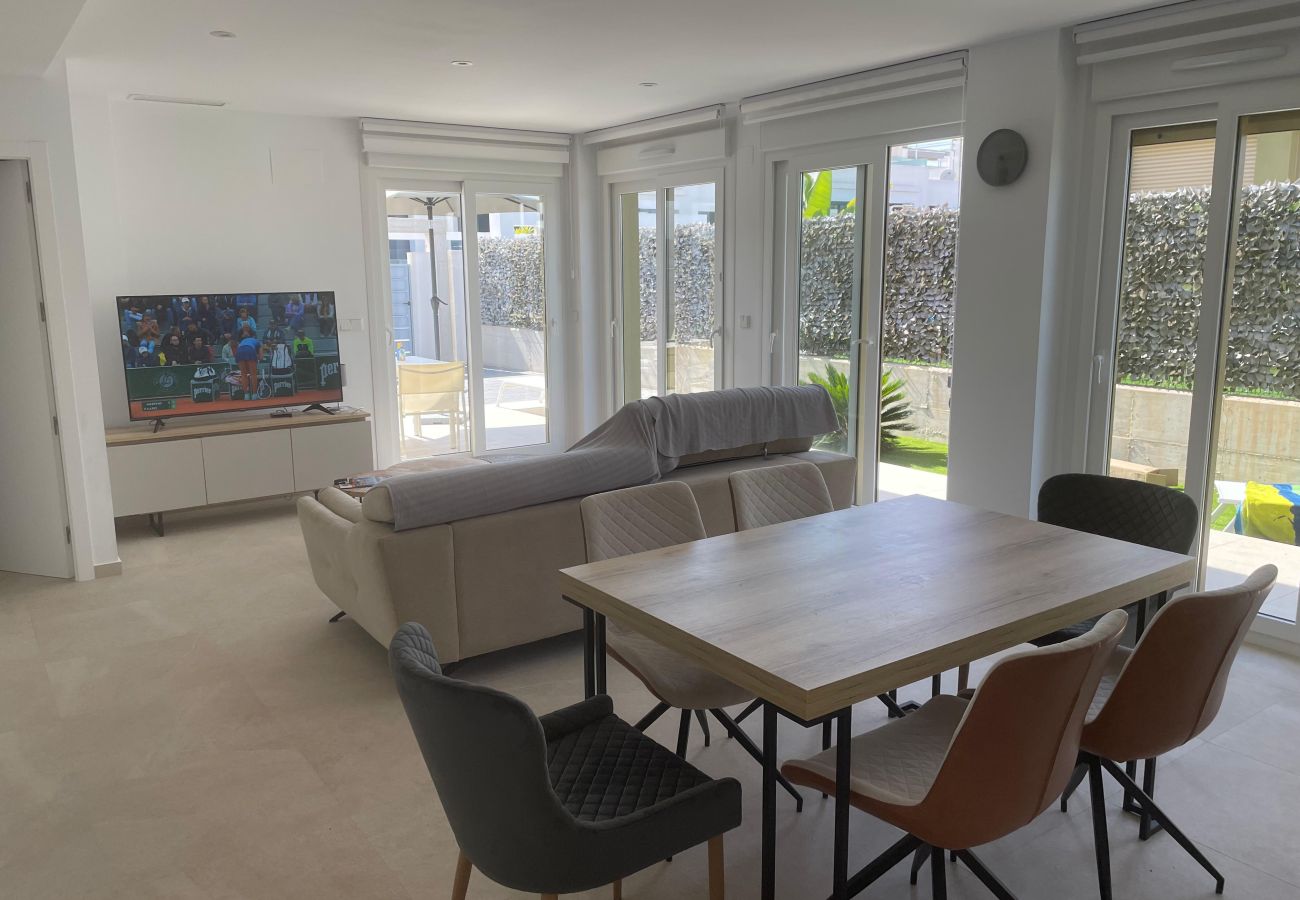 Villa en Orihuela - 3084 Res. MAUI II