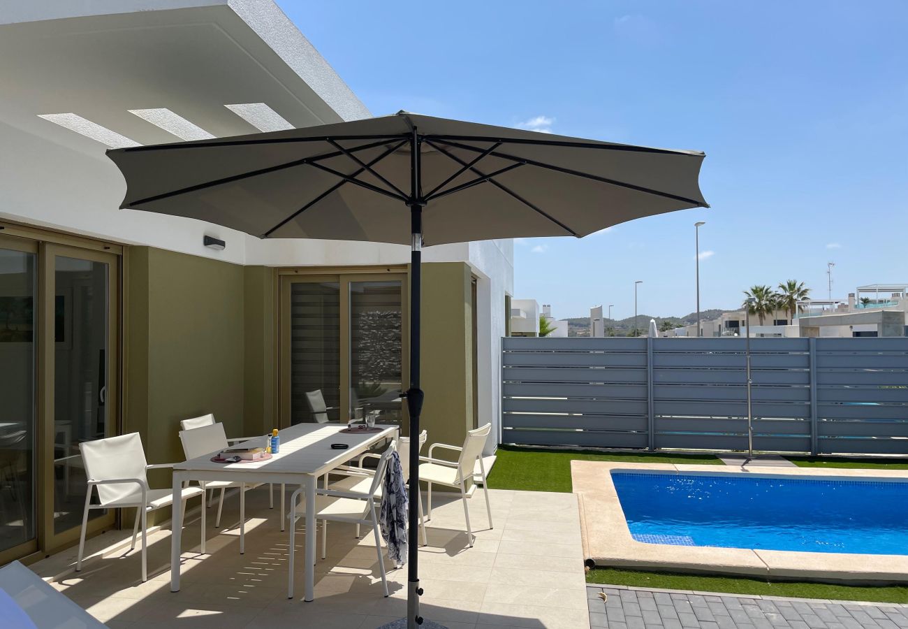 Villa en Orihuela - 3084 Res. MAUI II