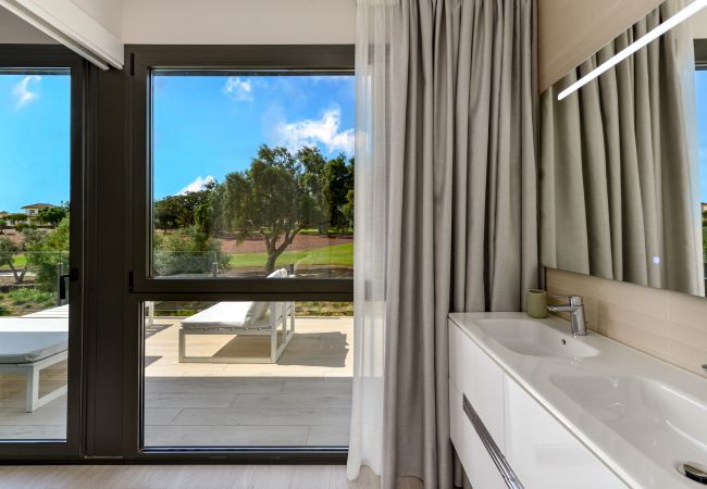 Casa en San Roque - Hoyo 17 San Roque Club 2406 Golf & Sea Casa en San Roque - Hoyo 17 San Roque Club 2406 Golf & Sea