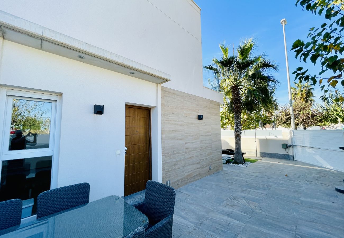 Villa en Pilar de la Horadada - 3094 - VILLA SASHA
