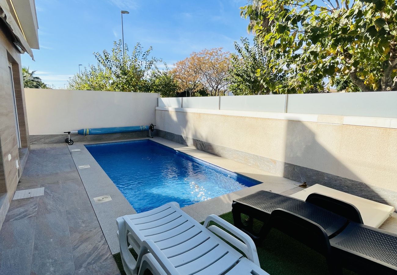 Villa en Pilar de la Horadada - 3094 - VILLA SASHA