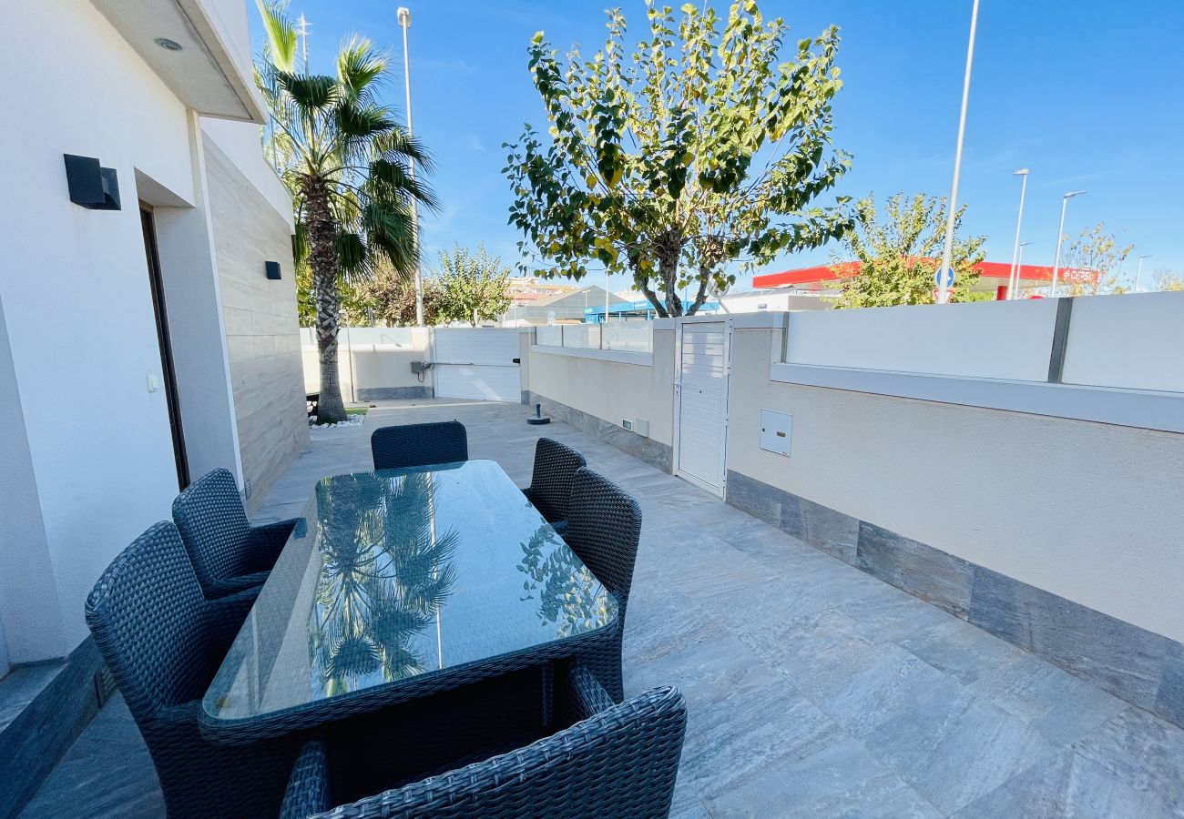 Villa en Pilar de la Horadada - 3094 - VILLA SASHA
