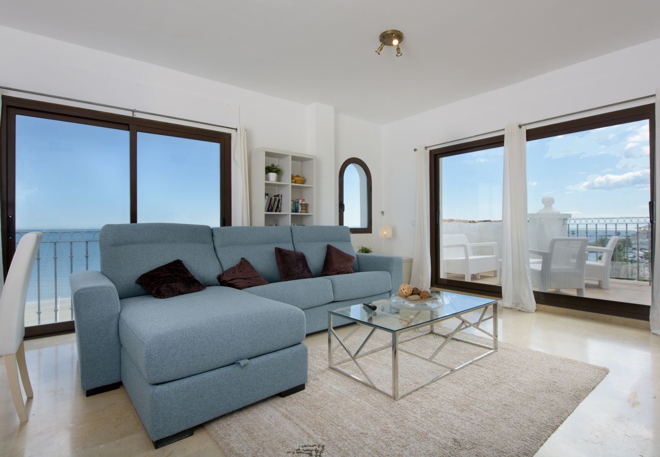 Apartamento en Manilva - Marina Duquesa 2431 Beach Front 