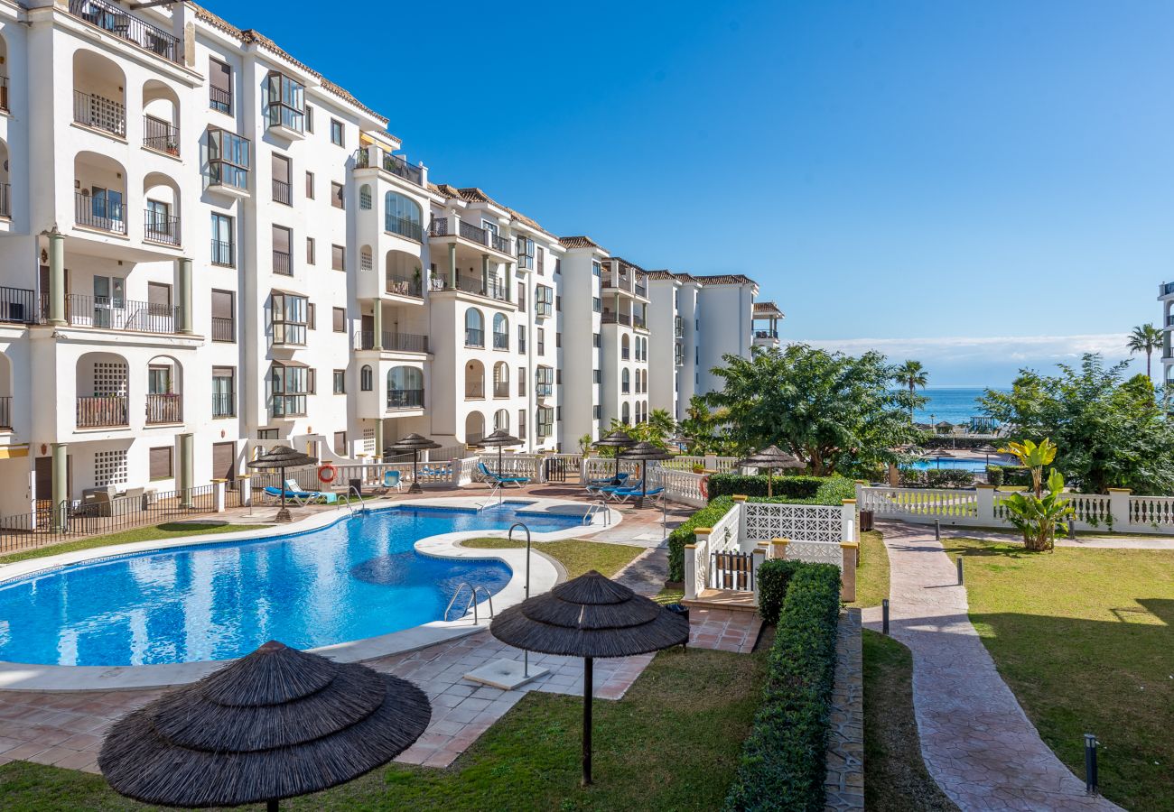Apartamento en Manilva - Marina Duquesa 2431 Beach Front 