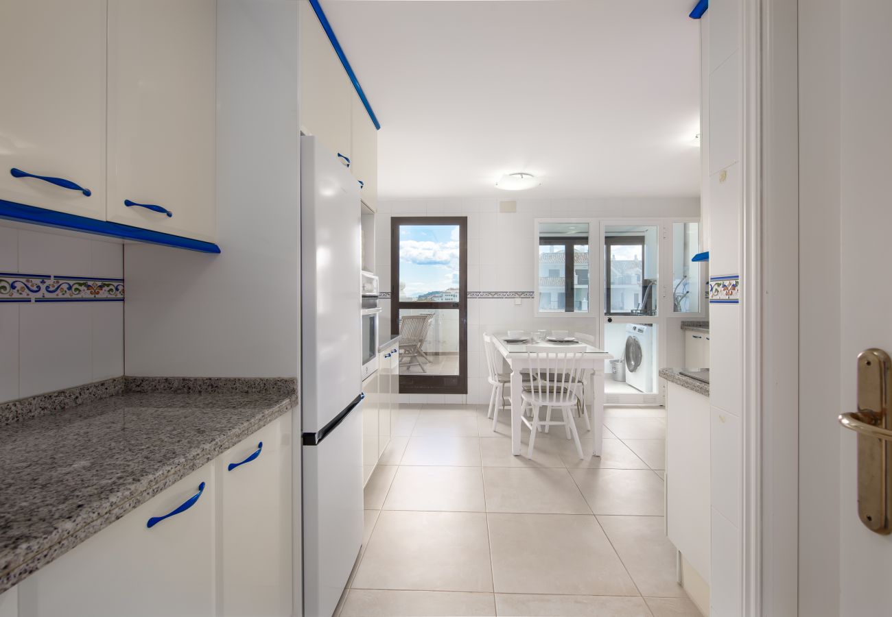 Apartamento en Manilva - Marina Duquesa 2431 Beach Front 
