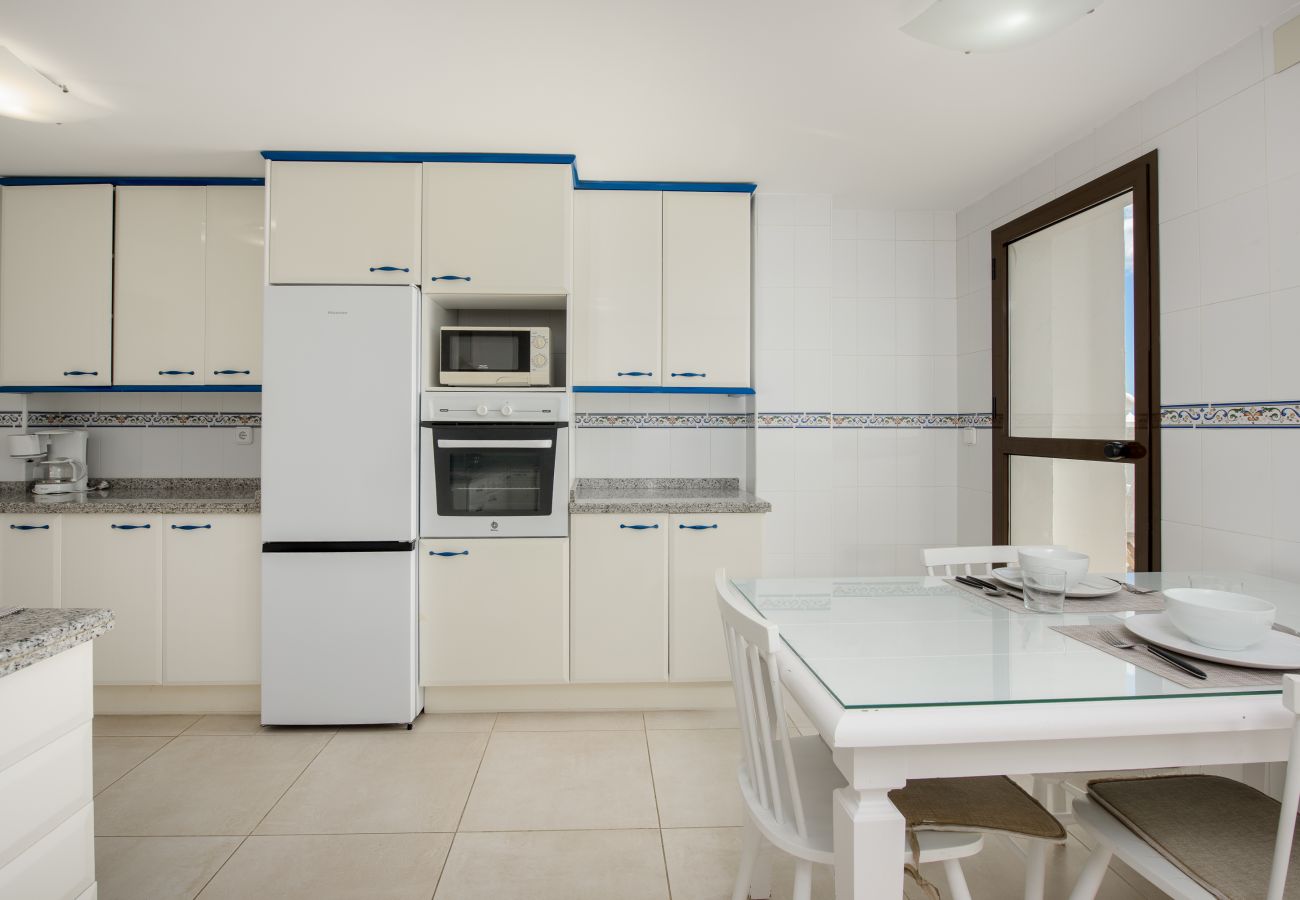 Apartamento en Manilva - Marina Duquesa 2431 Beach Front 