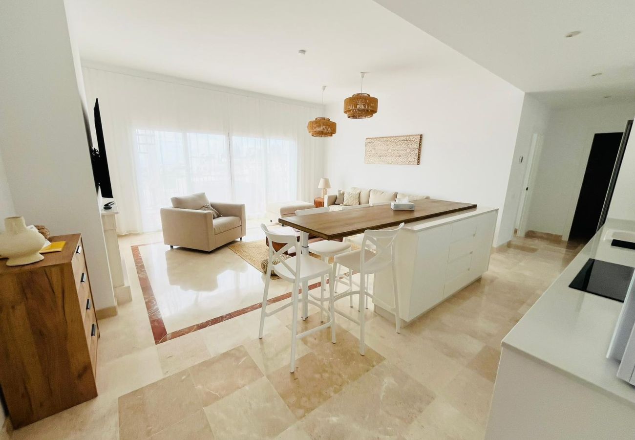 Apartamento en Estepona - Paraiso Pueblo Penthouse 2452 Sea & Golf View