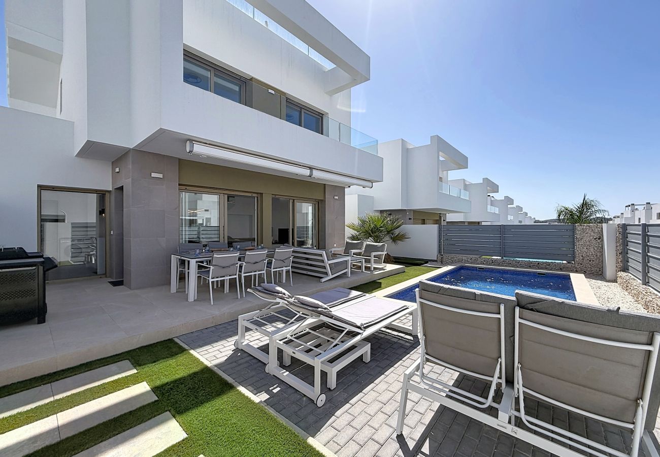 Villa en Orihuela - 3122 Malé 8