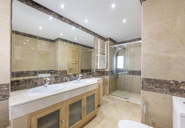 Appartement à Manilva - Marina del Castillo Penthouse Duplex 2218 Appartement à Manilva - Marina del Castillo Penthouse Duplex 2218