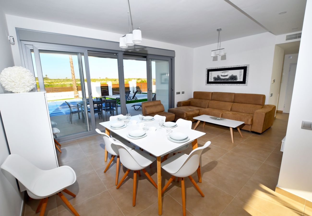 Zapholiday  –  3021  -  villa Orihuela , Alicante  – salon