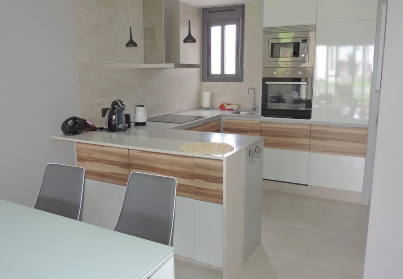 Zapholiday  –  3023  -  appartement Punta Prima, Costa Blanca  – cuisine