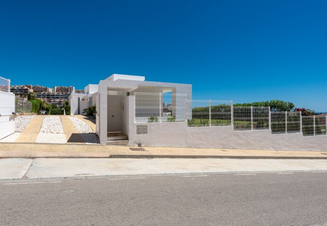 Villa à Casares - Villa Dona Julia 2410 Golf and Sea views Villa à Casares - Villa Dona Julia 2410 Golf and Sea views