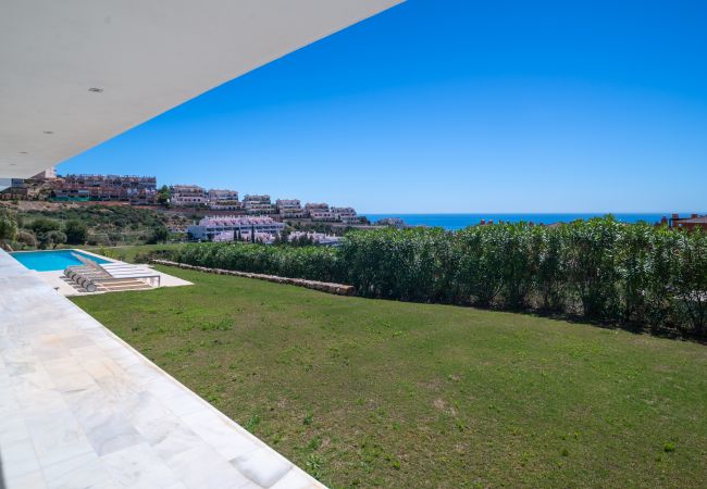 Villa à Casares - Villa Dona Julia 2410 Golf and Sea views Villa à Casares - Villa Dona Julia 2410 Golf and Sea views