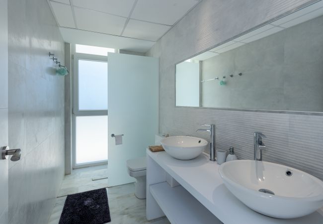 Villa à Casares - Villa Dona Julia 2410 Golf and Sea views Villa à Casares - Villa Dona Julia 2410 Golf and Sea views