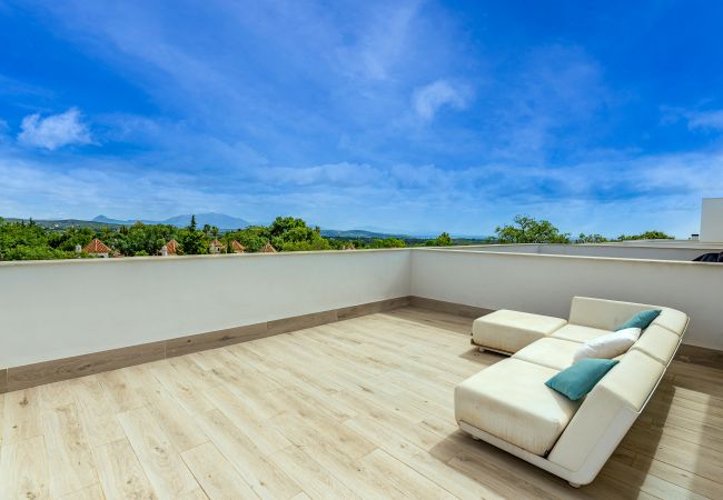 Maison à San Roque - Hoyo 17 San Roque Club 2406 Golf & Sea Maison à San Roque - Hoyo 17 San Roque Club 2406 Golf & Sea