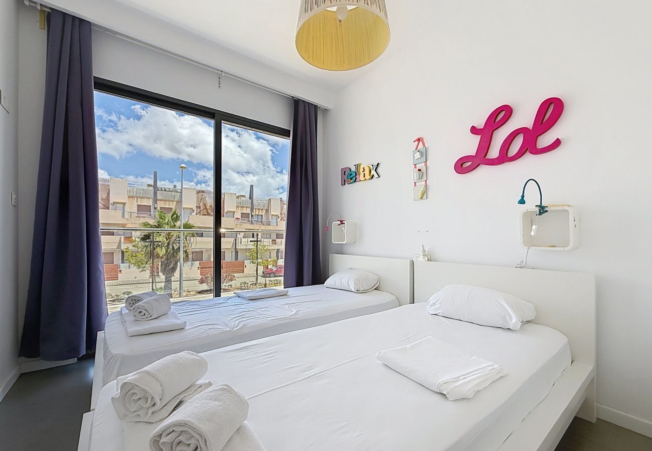 Appartement à Pilar de la Horadada - 3117 - PINK APPARTEMENT PLAYA ELISA APP 45