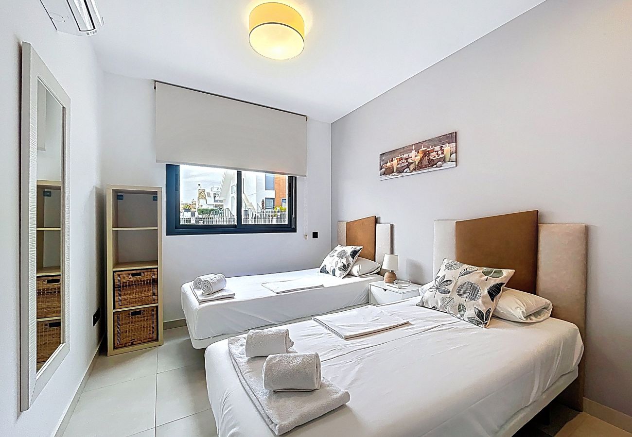 Appartement in Orihuela Costa - 3023 Oasis Beach VIII PUNTA PRIMA 3023