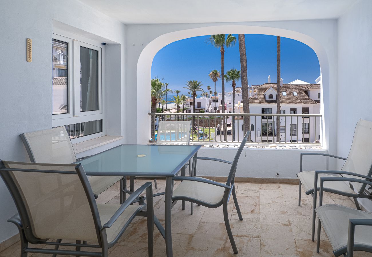 Appartement in Manilva - Playa Duquesa 2296 Pool View