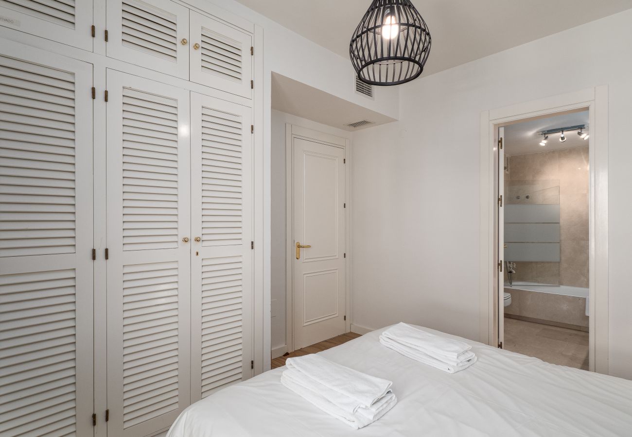 Appartement in Manilva - Playa Duquesa 2296 Pool View