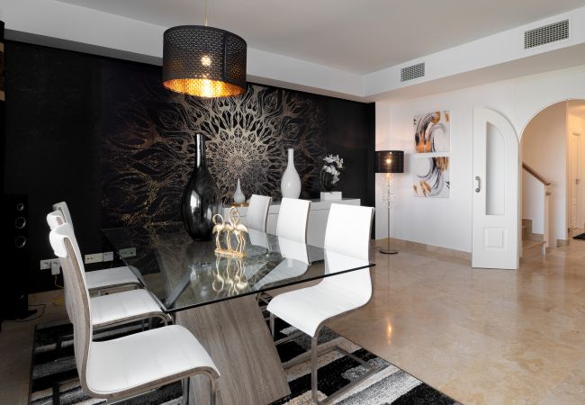 Villa in San Roque - Marina Alcaidesa 2305 Luxury House Villa in San Roque - Marina Alcaidesa 2305 Luxury House