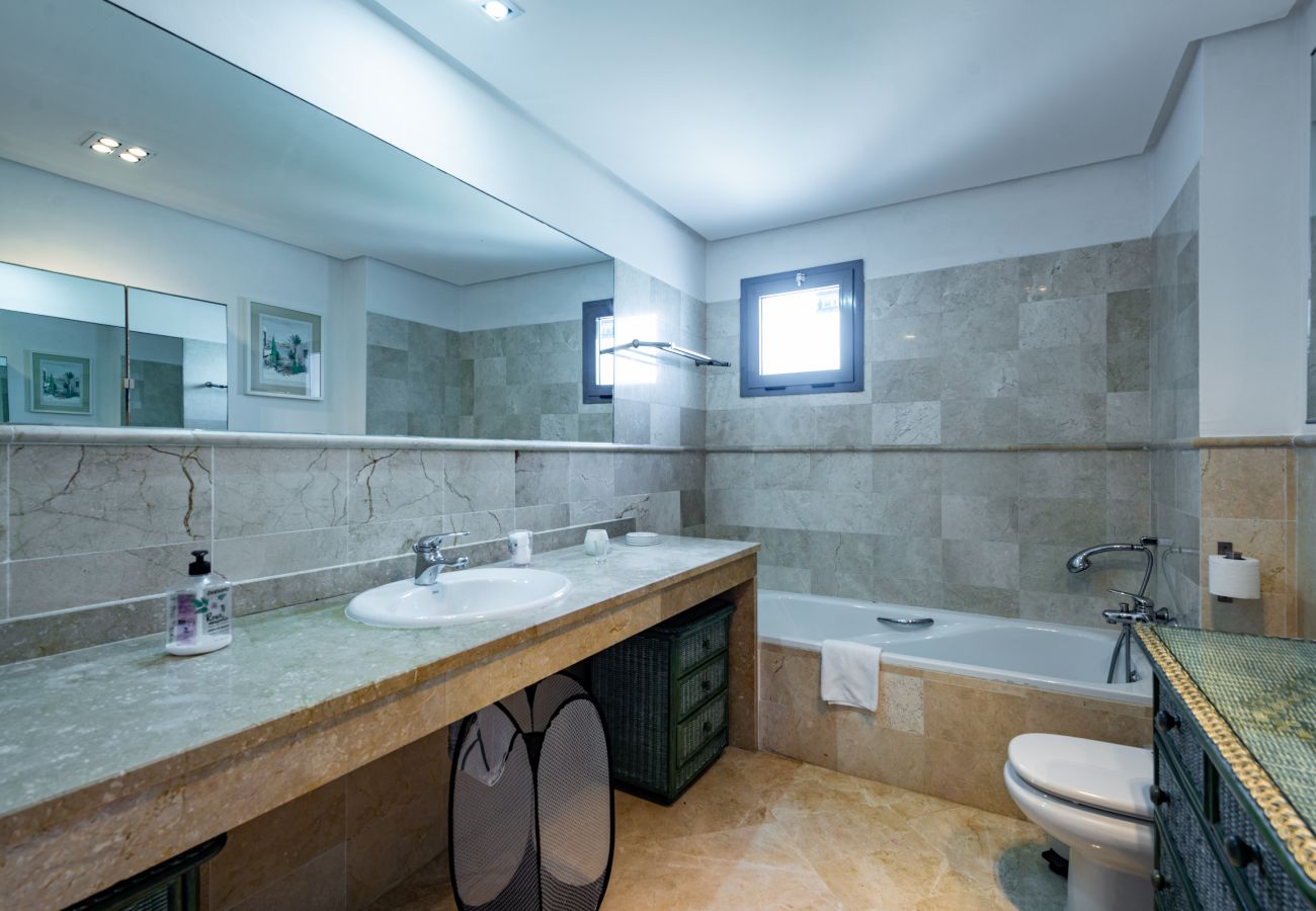 Huis in La Alcaidesa - Vista Real Alcaidesa Golf 2397