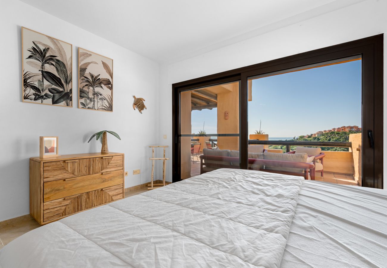 Appartement in Manilva - Coto Real Penthouse 2470 Naxos Sea-View