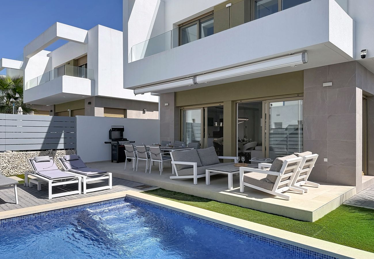 Villa in Orihuela - 3122 Malé 8