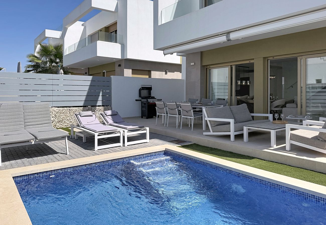 Villa in Orihuela - 3122 Malé 8
